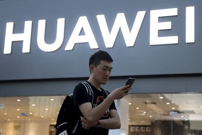 Huawei podrá volver a montar tarjetas SD.