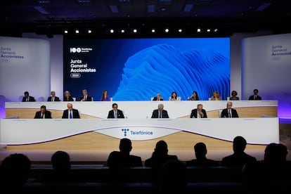 Reunião de acionistas da Telefónica na sede da empresa.