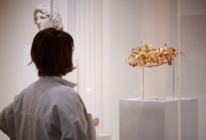 The golden funerary crown from Turkey, originally from the Macedonian court, one of the stars of the exhibition.