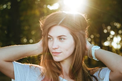 Solemos olvidar que el cuero cabelludo es piel, como la del rostro, y también necesita protección solar.