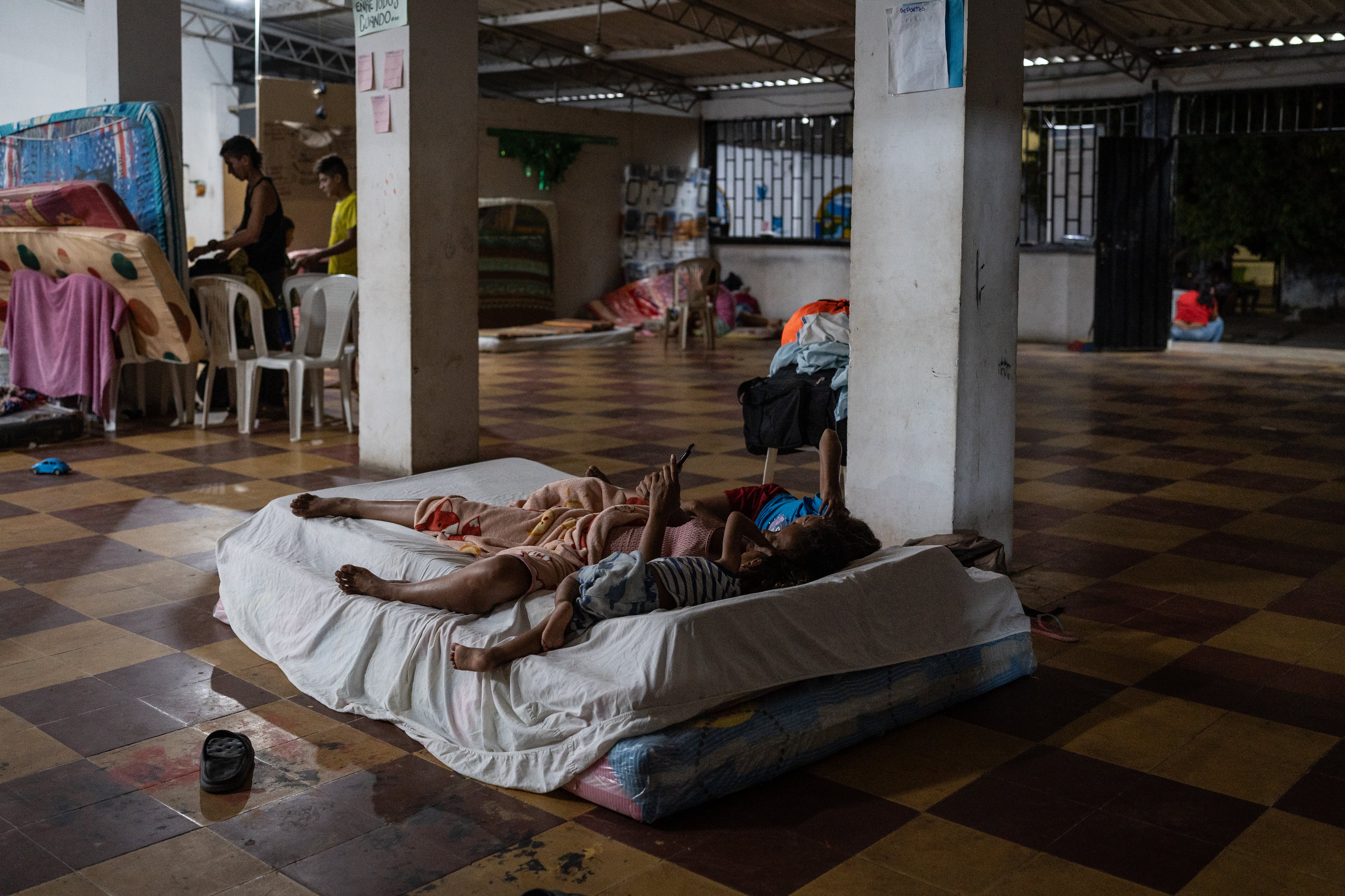La oficina de Derechos Humanos de la ONU recorta sus operaciones en Colombia a la mitad ante la retirada de fondos de Estados Unidos