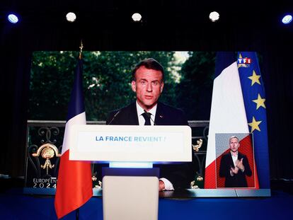 El presidente francés, Emmanuel Macron, anuncia la disolución de la Asamblea Nacional tras las elecciones europeas, este domingo en París.