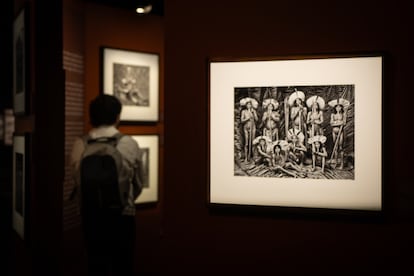 La obra fotogrfica de Sebasti?o Salgado destaca por su capacidad de conmover e inspirar acciones concretas en favor de la defensa ambiental y el reconocimiento de los derechos de los pueblos originarios.