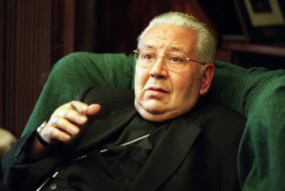 Rafael Sanus, en su casa de Valencia, en 2002.