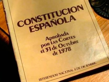 Ejemplar de la Constitución Española de 1978.