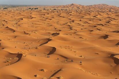 Etapa de la Titan Desert por dunas del desierto marroqu&iacute;