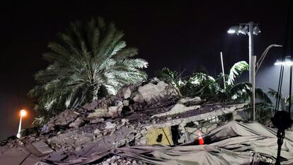 Los escombros del edificio tras la demolición esta madrugada. 
