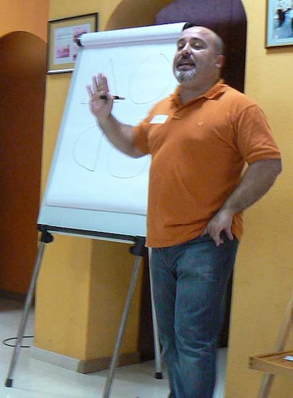 Roberto Flórez, durante una conferencia que impartió en Canarias.