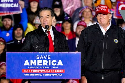 The Republican candidate for the Senate from Pennsylvania, Mehmet Oz, at a rally with Donald Trump, last May.
