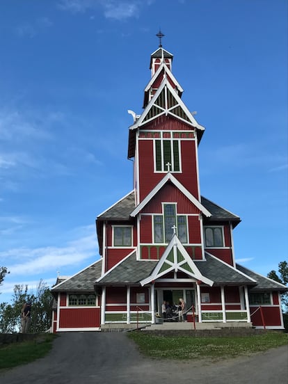 La iglesia de Buksnes, escenario del concierto de clausura del festival.