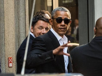 El expresidente estadounidense Barack Obama y el líder del Partido Demócrata italiano Matteo Renzi durante su encuentro en Milán.
