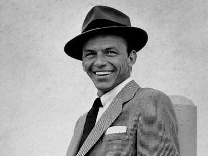 Frank Sinatra, en una fotografía tomada en Los Ángeles en 1954.