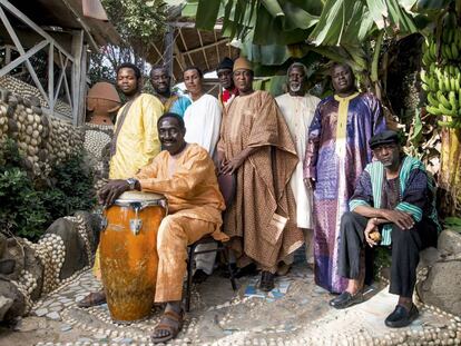 Foto de Orchestra Baobab de Youri Lenquette (de promoci&oacute;n para World Circuit Records).