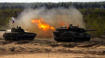 Maniobras de la OTAN durante la Operación Iron Spear 2022, el 11 de mayo en el campo militar de Adazi (Letonia).