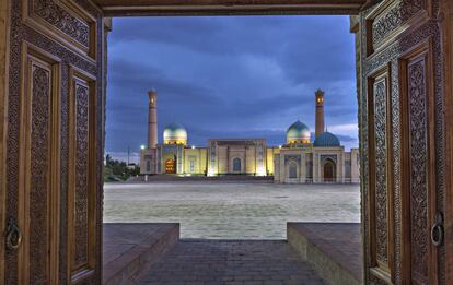 La plaza Registán, una de las más bonitas del mundo, en Samarcanda (Uzbekistán).