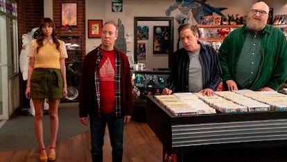 Stuart no consigue salvar el universo protagonistas