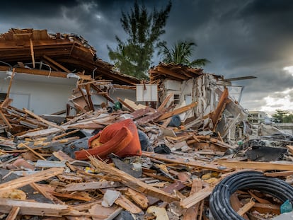 Casa destruida por el paso de un huracán en Florida.