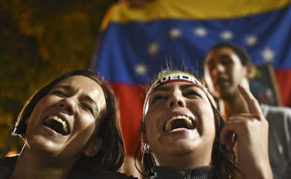 Oposicionistas comemoram em Caracas.