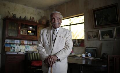 Leoncio Bueno, en su casa de Tablada de Lur&iacute;n, al sur de Lima.