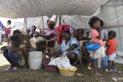 El movimiento telúrico destruyó más de 60.000 viviendas y causó daños estructurales en otras 76.00. También resultaron afectados al menos 25 centros médicos.