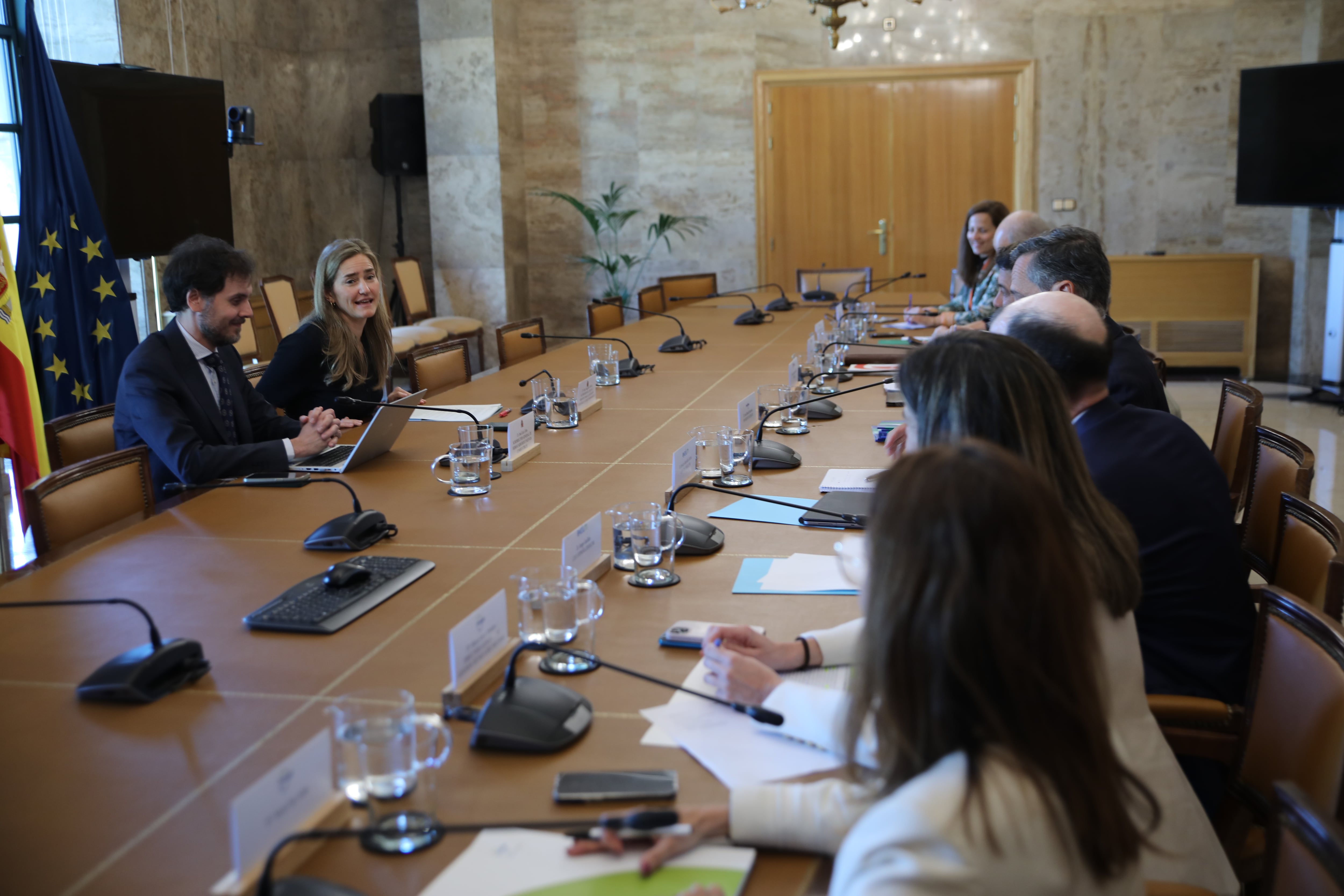 Aagesen dice que esperará a que culmine el expediente abierto a REE por el apagón para decidir una posible multa