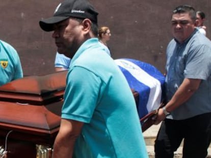 La protestas contra las reformas de Ortega en el país se han cobrado ya una decena de muertos