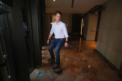 Oriol Juvé, director y único huésped del hotel Urban de Madrid.