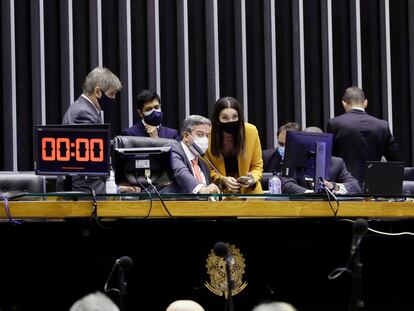 O presidente da Câmara, Arthur Lira, e a deputada Margarete Coelho, relatora da PEC da Imunidade.