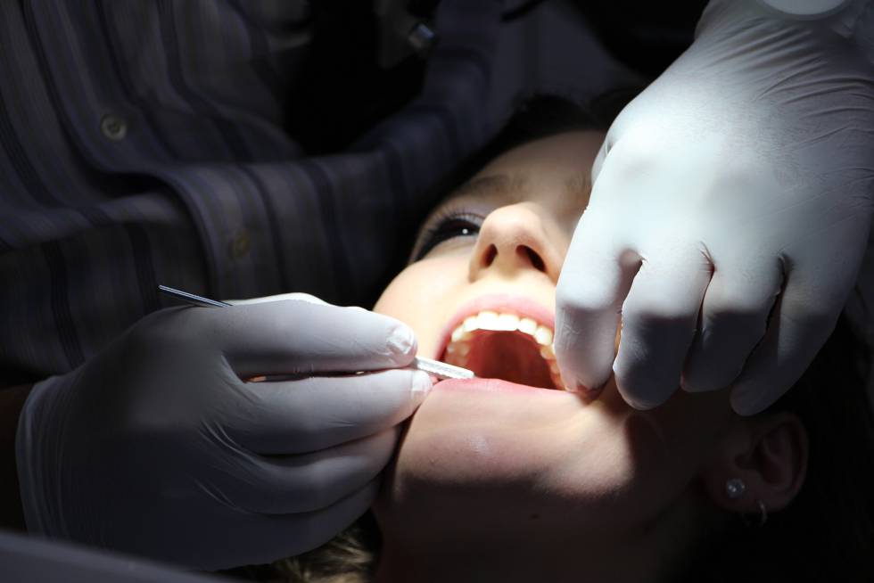Bruselas investiga a la empresa de ortodoncia del Invisalign por posibles prácticas contra la competencia