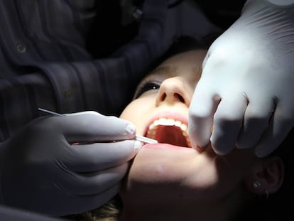 Una revisión dental, en una imagen de archivo.