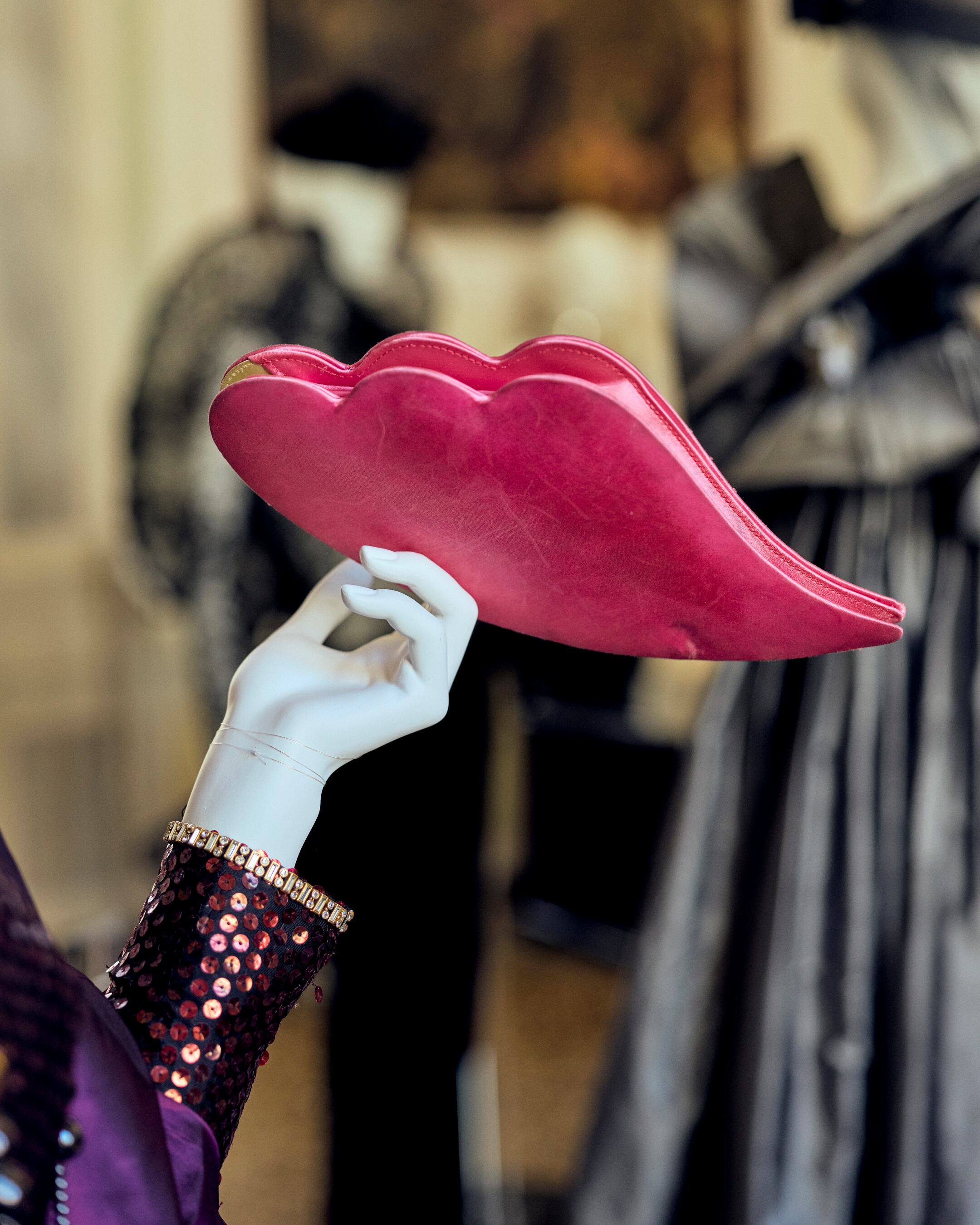 EPS 2614 ESPECIAL ARTESANIA MUSEO PIERRE CARDIN