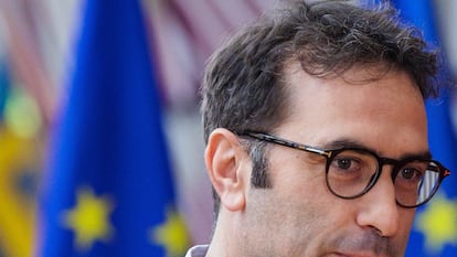 FOTODELDÍA Bruselas (Bélgica), 07/07/2025.- El ministro de Economía español, Carlos Cuerpo, asiste a una reunión de ministros de finanzas del Eurogrupo en Bruselas, Bélgica, este lunes.EFE/ Olivier Matthys