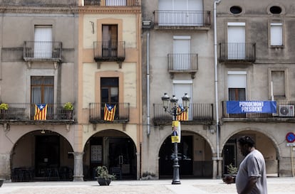 Plaza del Ayuntamiento de Amer en Girona