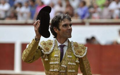 José Tomás, durante la tercera corrida de la Feria de San Juan y San Pedro de León, en junio de 2014.