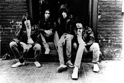 El punk de The Ramones no habría sido lo mismo sin el escenario que les puso la ciudad de Nueva York en los años setenta.