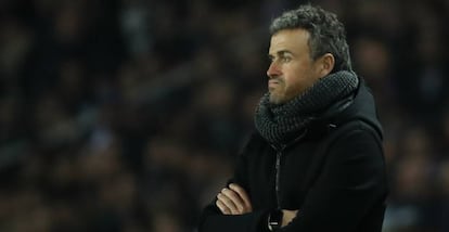 Luis enrique es lamenta durant el partit davant el PSG.