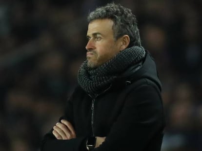 Luis enrique se lamenta durante el partido ante el PSG.