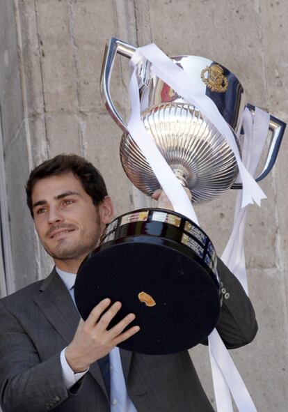 Casillas, con la Copa del Rey.