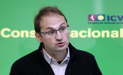 El secretario general de ICV, Joan Herrera, durante su intervenci&oacute;n hoy en el Consell Nacional de la formaci&oacute;n.