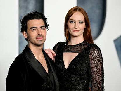 Joe Jonas y Sophie Turner, en la fiesta de los Oscar de 'Vanity Fair', en marzo de 2023, en Beverly Hills (California).
