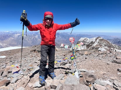 El imparable Carlos Soria: sube a los 86 años el Aconcagua y se prepara  para el Manaslu | Deportes | EL PAÍS