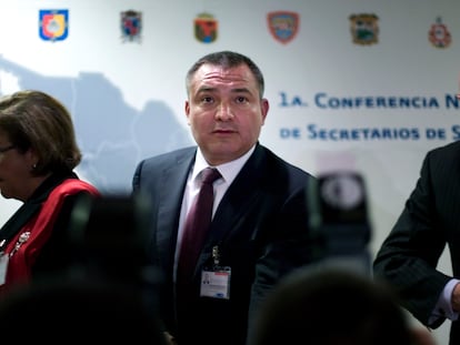 El exsecretario de Seguridad Genaro García Luna, durante una rueda de prensa en 2009.