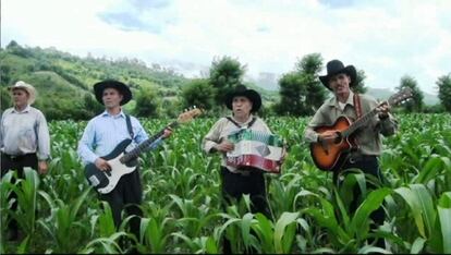 Campesinos hondure&ntilde;os en un ritual pidiendo que llueva.