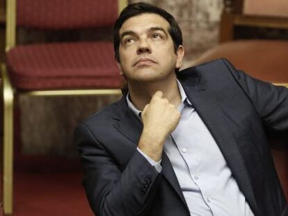 El primer ministro griego Alexis Tsipras, en una sesi&oacute;n parlamentaria en Atenas. 