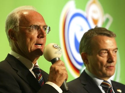 Franz Beckenbauer i Wolfgang Niersbach, el 2005.