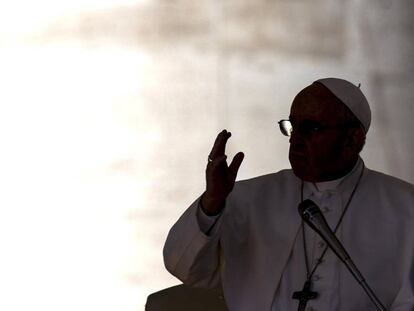 El papa Francisco ofrece su audiencia general de los miércoles en la Plaza de San Pedro, en el Vaticano, el pasado 14 de marzo. 
