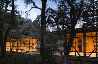 Situado en Woodside, California. El arquitecto es Bohlin Cywinski Jackson.