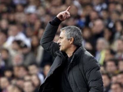 José Mourinho, durante el partido de Liga ante el Valencia