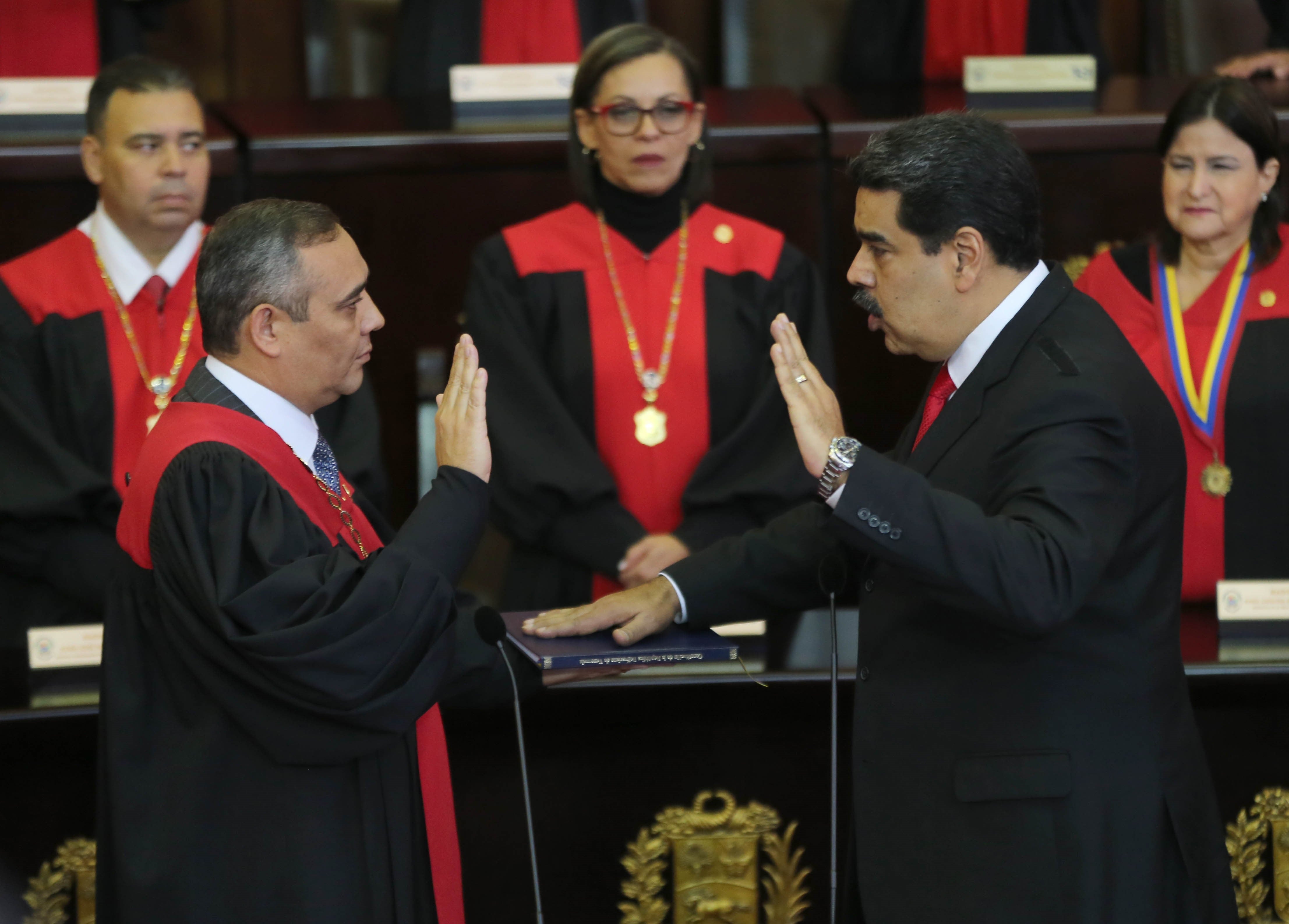 Las claves de la toma de posesión presidencial en Venezuela