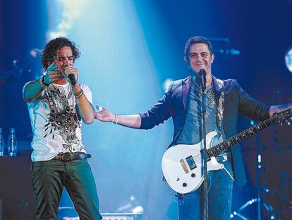 <b>Las cuentas en Twitter de David Bisbal y Alejandro Sanz les han traído algunos quebraderos de cabeza. Los expertos recomiendan empezar reconociendo los errores.</b>